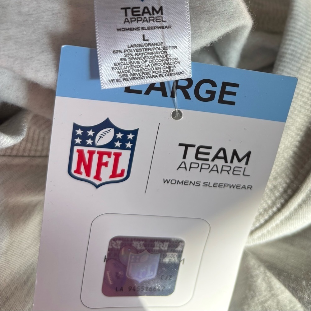 NFL TEAM APPAREL Women’s Drop Shoulder Sleep Henley Gray w/Chicago Bears Logo - Picture 8 of 10